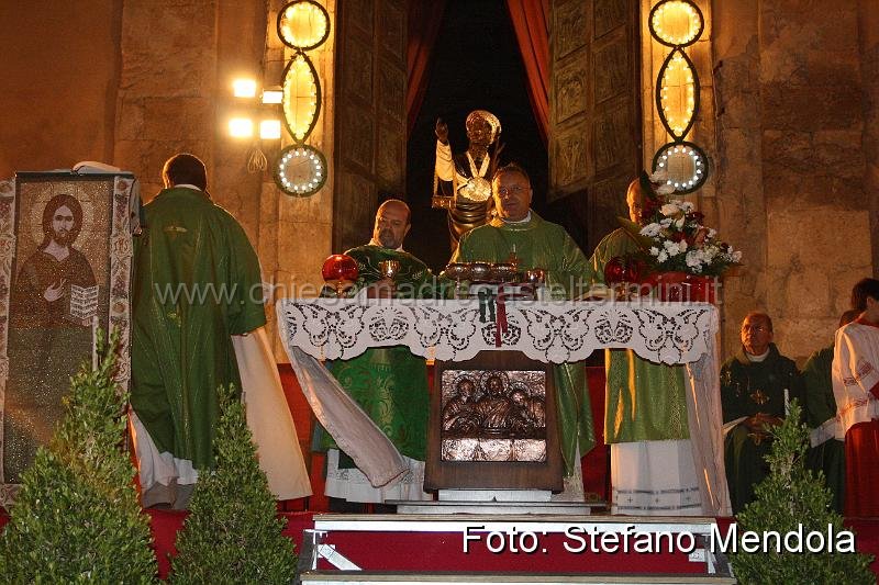 2009IMG_7073.JPG - Concelebrazione Eucaristica presideuta da S.E. Mons. Francesco Montenegro, Arcivescovo di Agrigento (2009)